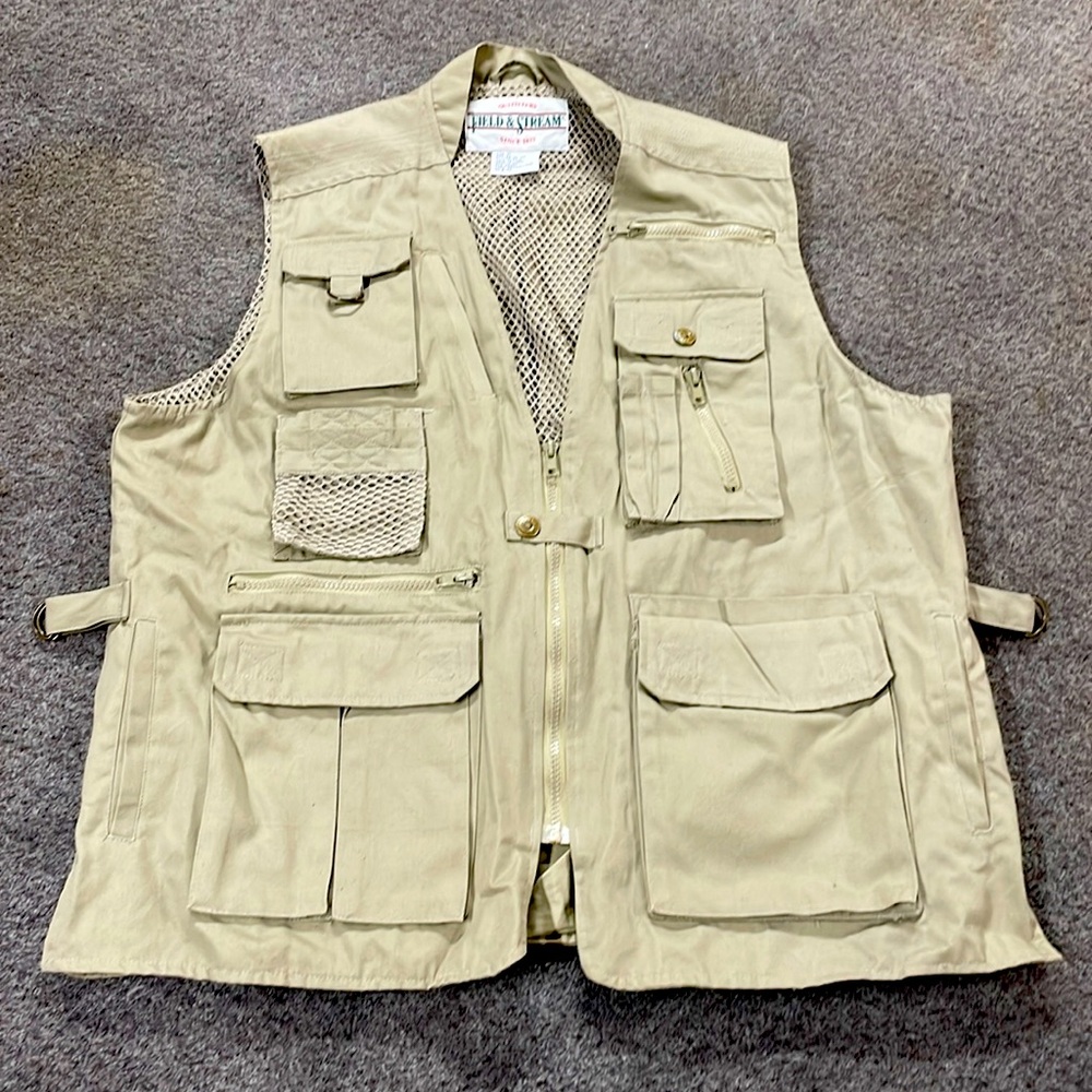 Field & Stream fishing vest size XL EUC